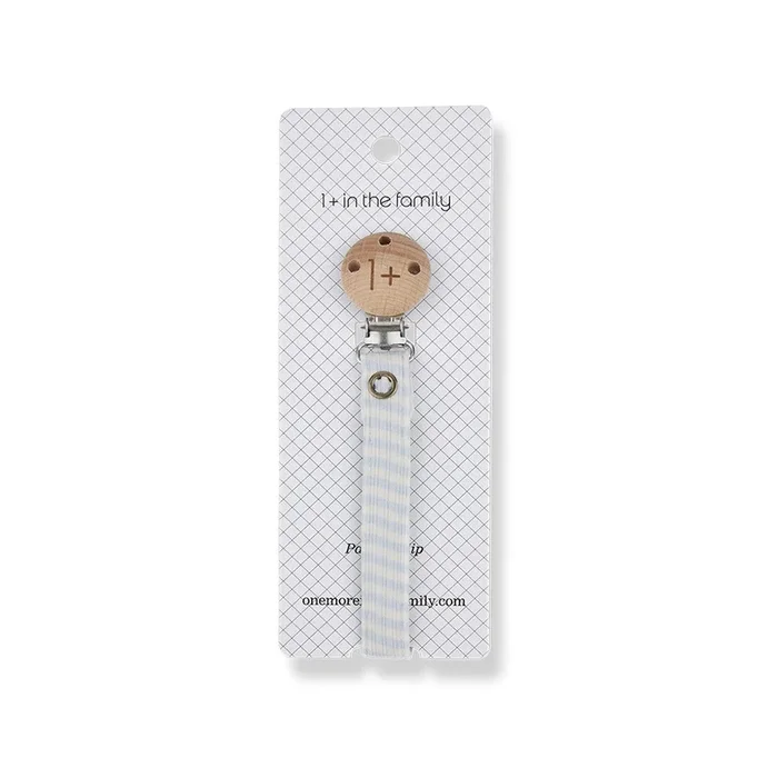 1+ in the family Aina Pacifier Clip – Misty Blue