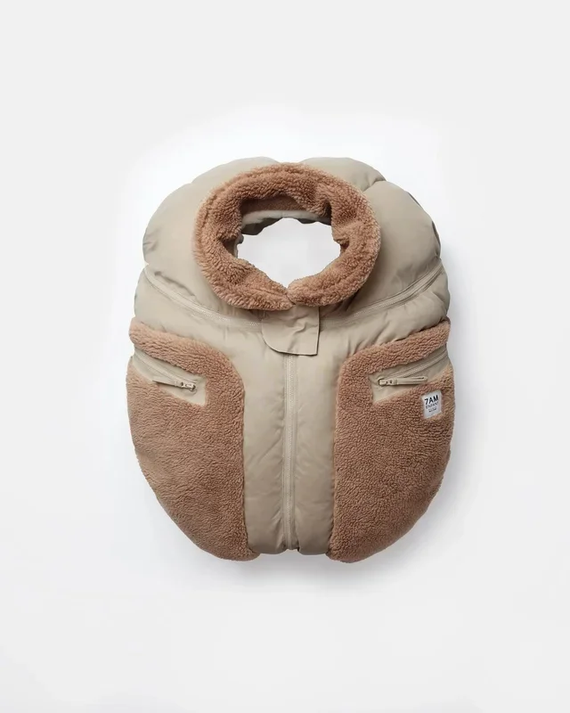 7 A.M. Enfant Car Seat Cocoon – Cappuccino Applique