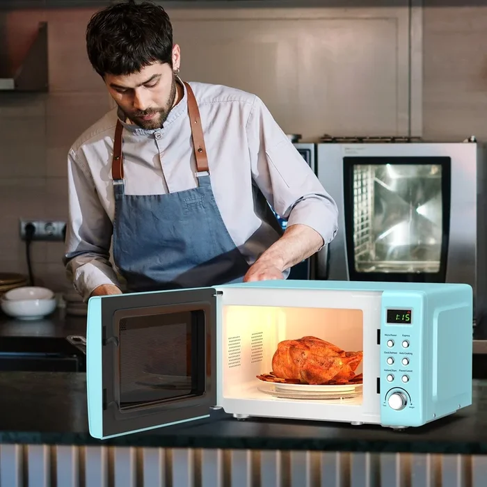700W Retro Countertop Microwave Oven With 5 Micro Power and Auto Cooking Function-Green