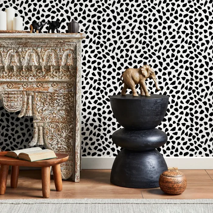 Animal Print Wallpaper With Dalmatian Inspired Spots In Black And White – A872