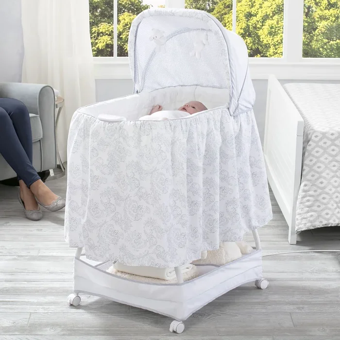 Beautyrest® Classic Silent Auto Gliding Bassinet