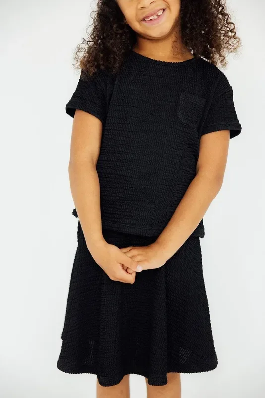 Black Scrunchy Pocket Tee