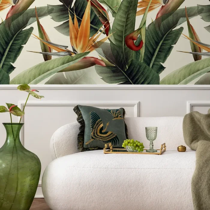 Botanical Wallpaper Featuring Bird Of Paradise Flowers In Green, Orange, And Red – B220