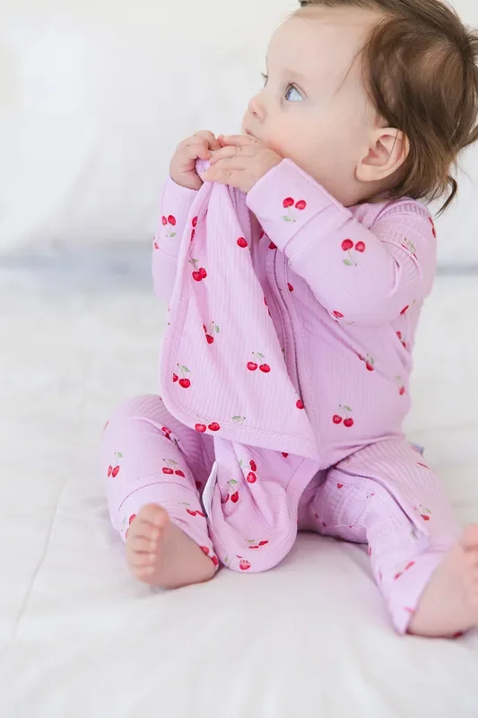 Cherry (ribbed) – Lovey