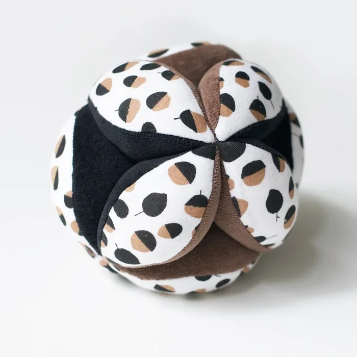 Clutch Ball – Acorn