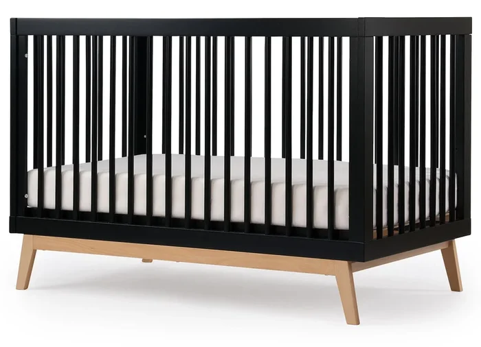 dadada Soho 3-in-1 Convertible Crib – Black / Natural