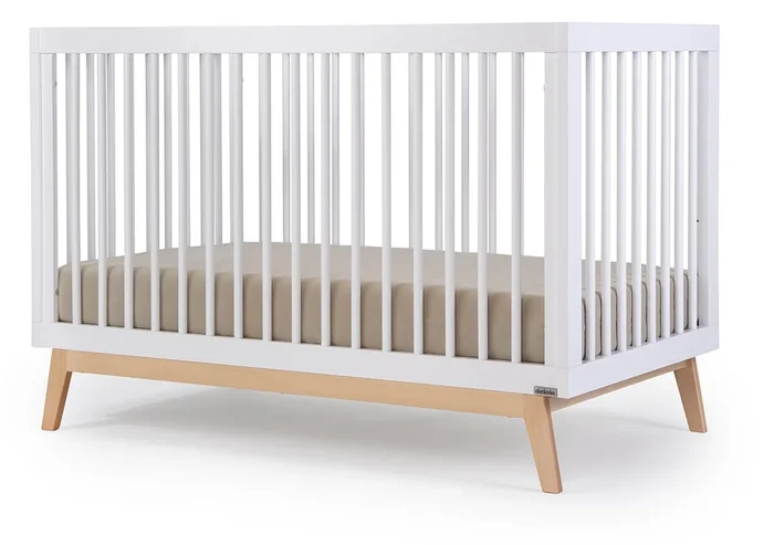 dadada Soho 3-in-1 Convertible Crib – White/Natural