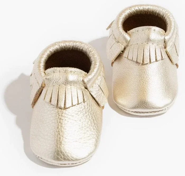 Freshly Picked Classic Moccasins, Size 2 – Platinum