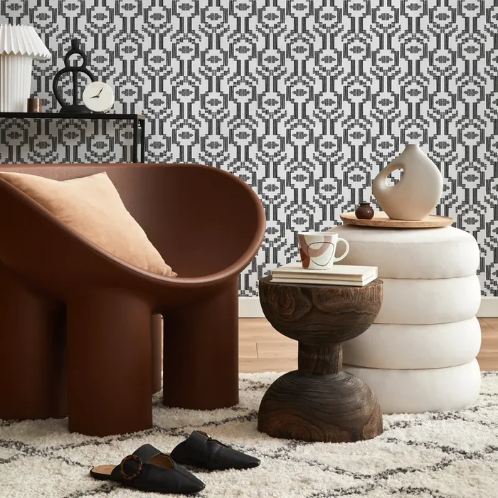 Geometric Wallpaper With A Bold Tribal Motif In Black And White – C543