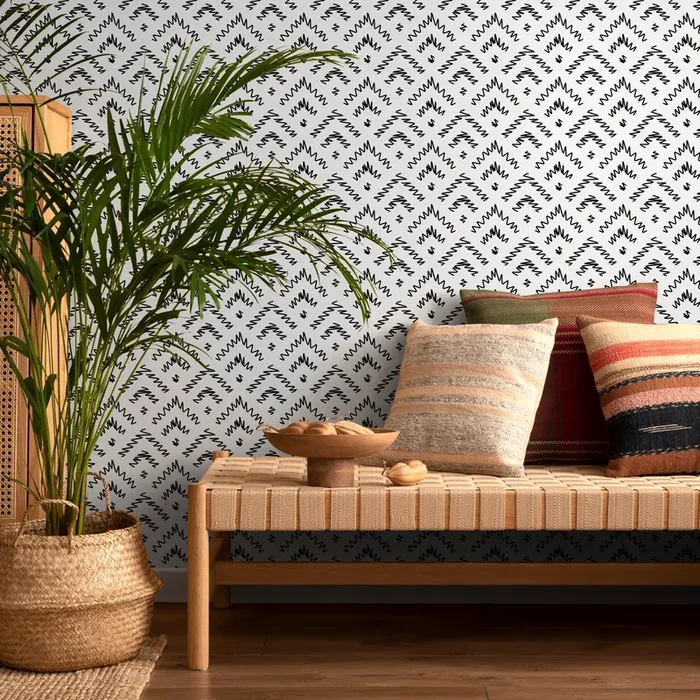 Geometric Wallpaper With A Sketched Diamond Motif In Black And White – C175
