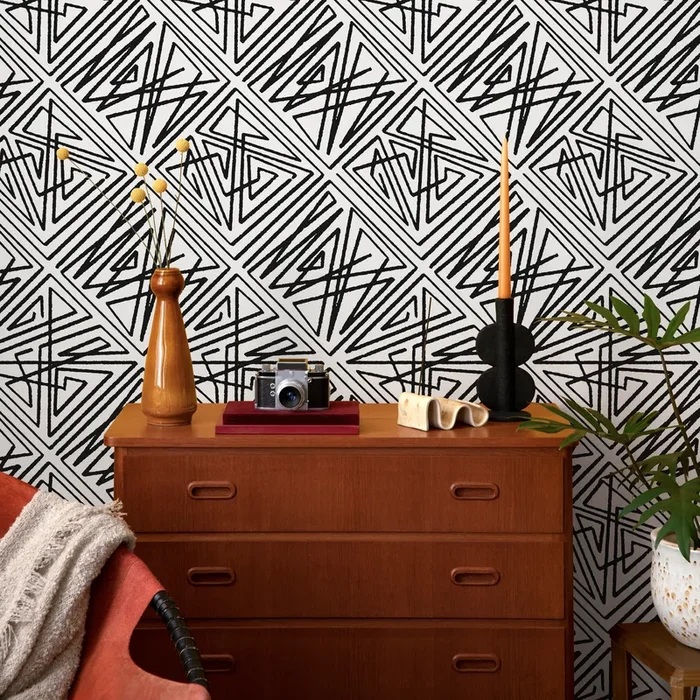 Geometric Wallpaper With Abstract Hand-drawn Triangles In Black And White – C547