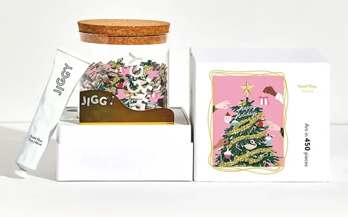 Jiggy 450pc Puzzle + Glue Kit – Tinsel Time by Ana Hard