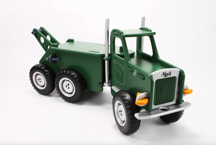 Mack Ride-On Truck – Green