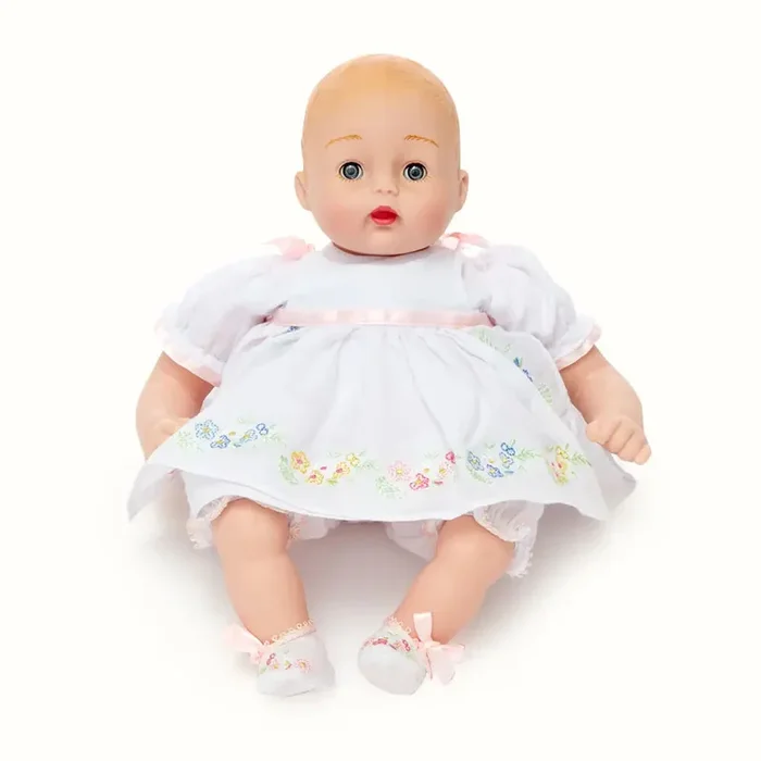 Madame Alexander Pretty Pinafore Huggable Huggums