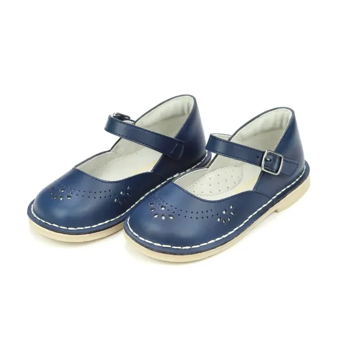 Mary Janes Perforated Classic Leather | Antonia