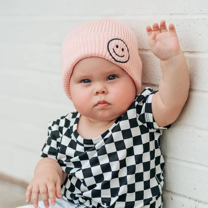 millie+roo Smile Rib Knit Beanie – Rose (0-1Y)