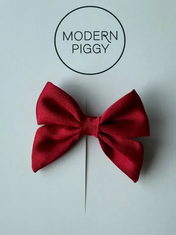 Noelle | Mini Piggy Bow