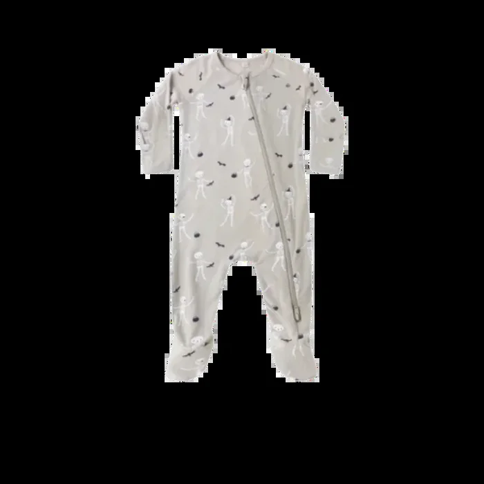 QUINCY MAE Bamboo Zip Footie – Skeletons
