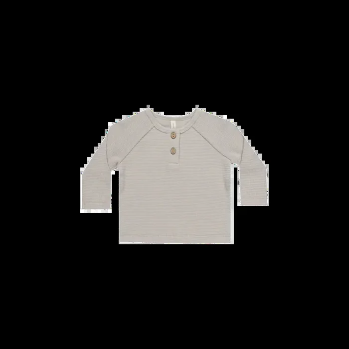 QUINCY MAE Henley Knit Top – Fog