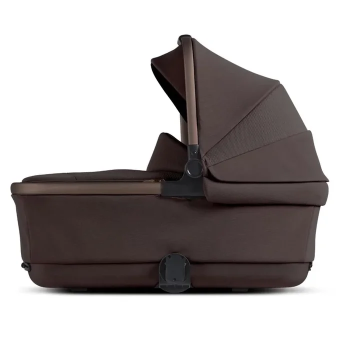 Silver Cross Reef First Bed Folding Bassinet 2025 – Ganache