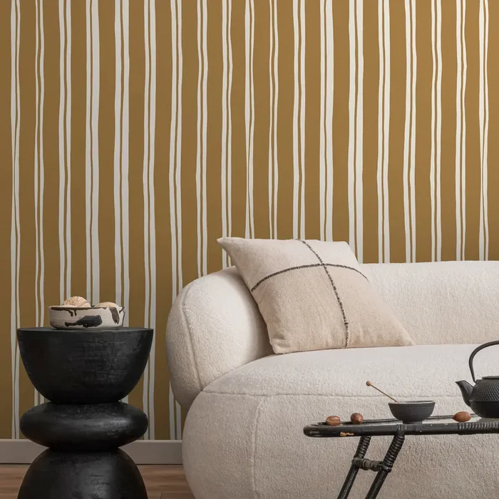 Striped Wallpaper With Organic Wavy Lines In Mustard And Off-white – D767