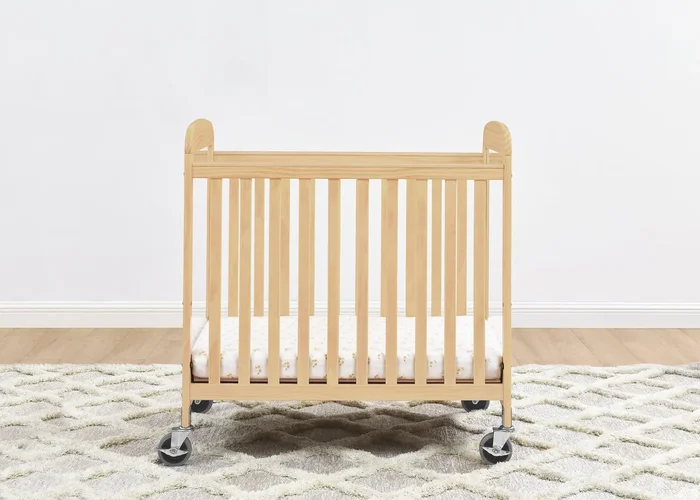 Sweet Dreamer Daycare Crib