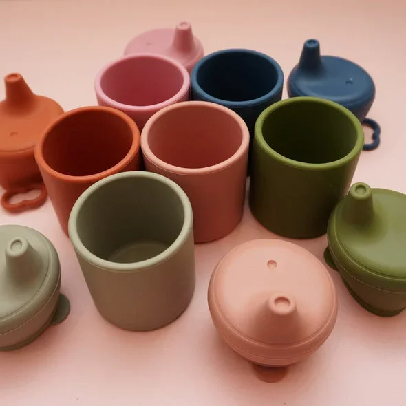 Tailored Tots Silicone Drink Cup With Lid – Rust