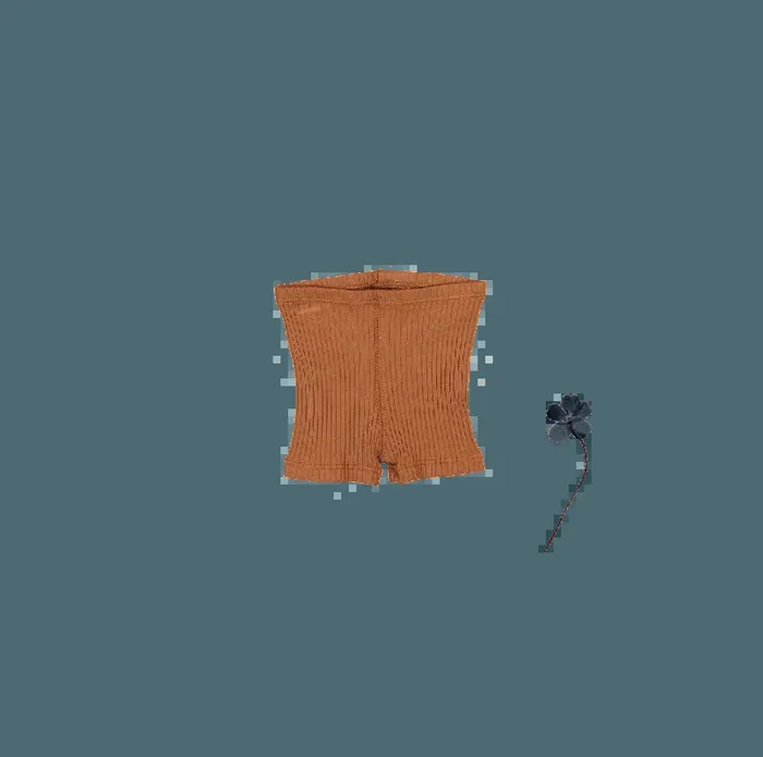 The Short – Caramel