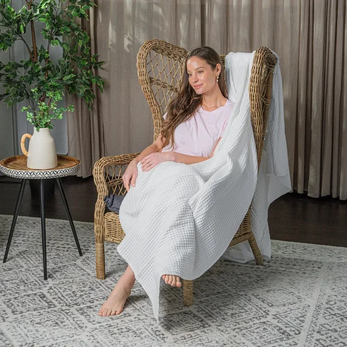 Waffle Blanket – King Size – White