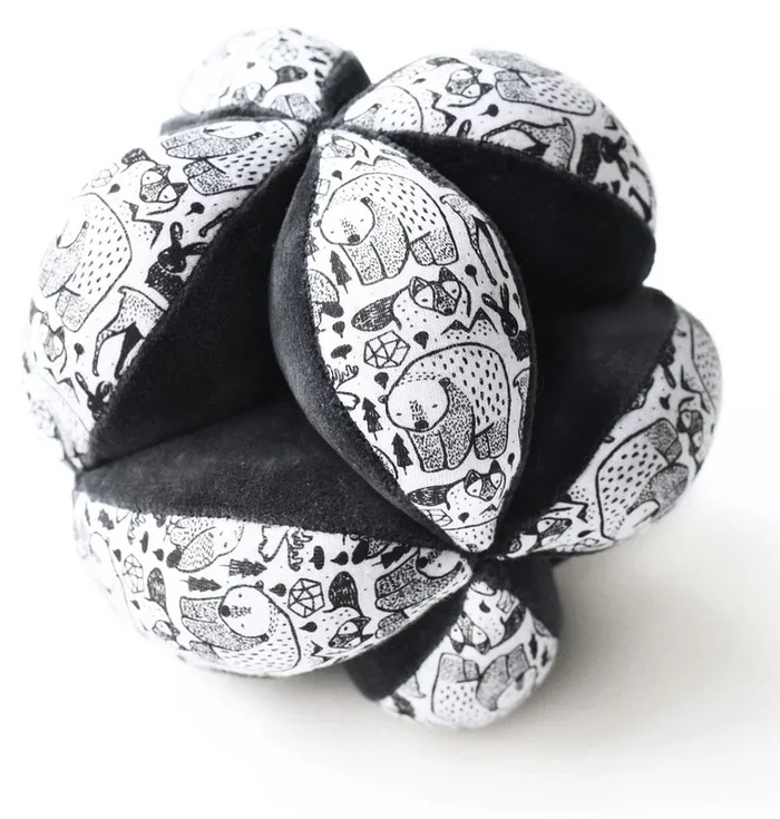 Wee Gallery Clutch Ball – Nordic
